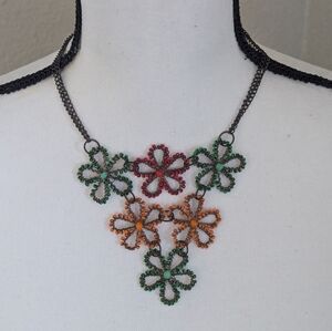 Pier 1 beaded flowers necklace, bead and wire floral necklace